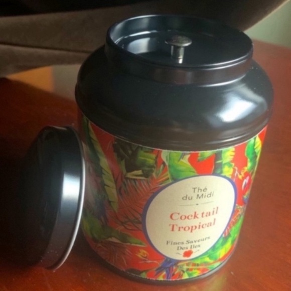 Lot of 11 Tea and Cookie Metal Tins with Lids - Picture 12 of 15